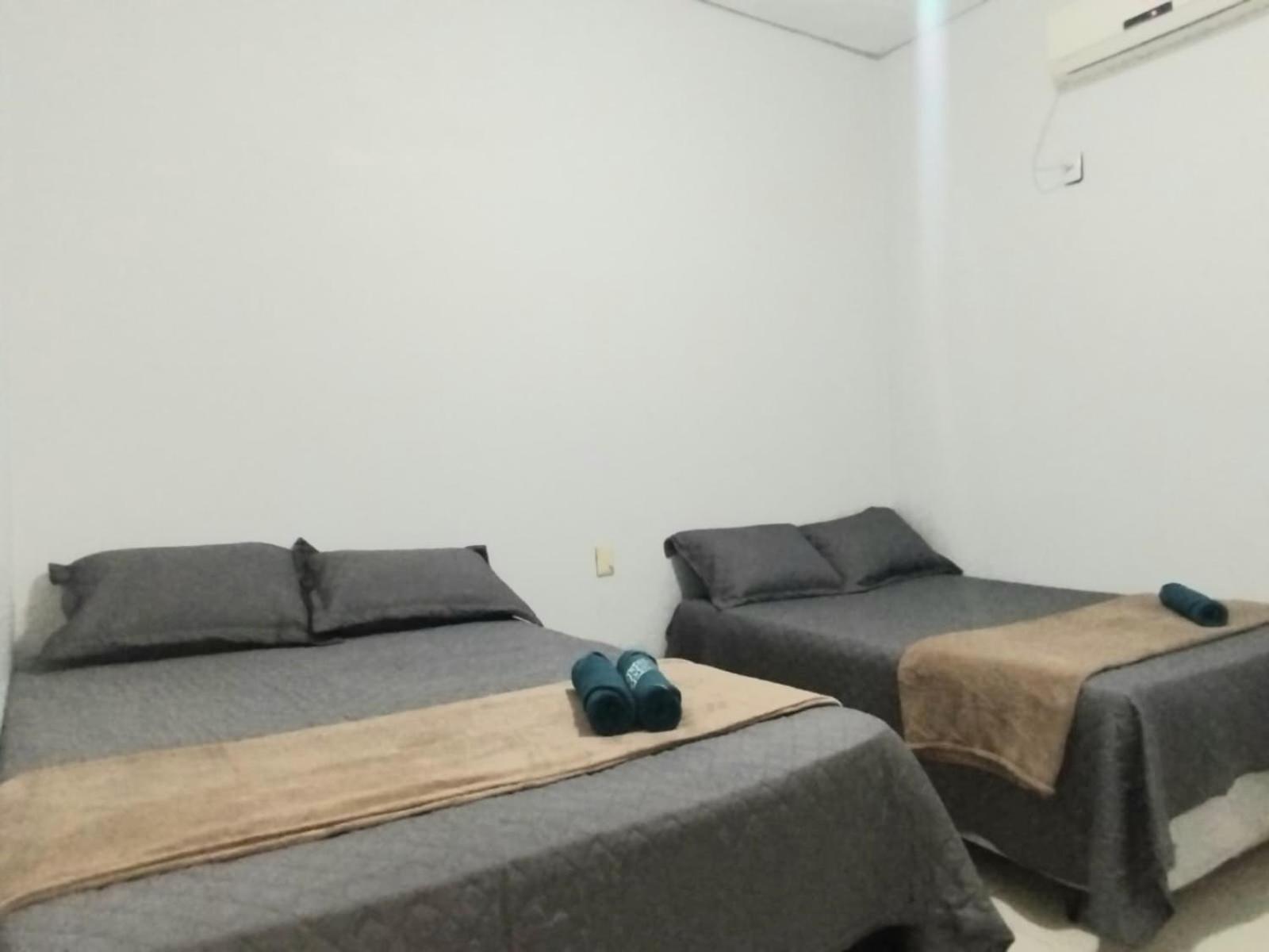 Casa De Hospedes Proximo Ao Aeroporto E Rodoviaria Palmas  Eksteriør billede
