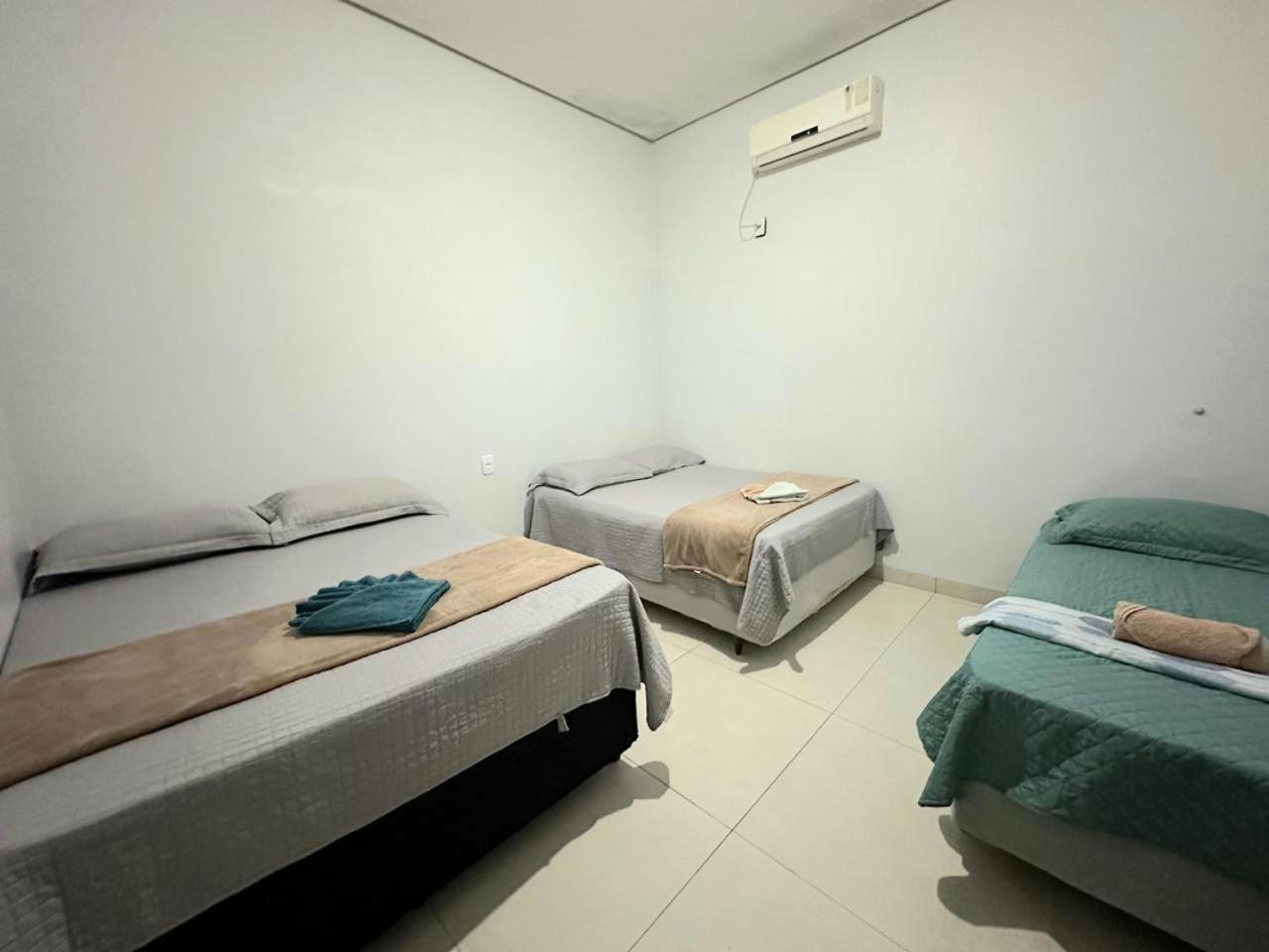 Casa De Hospedes Proximo Ao Aeroporto E Rodoviaria Palmas  Eksteriør billede